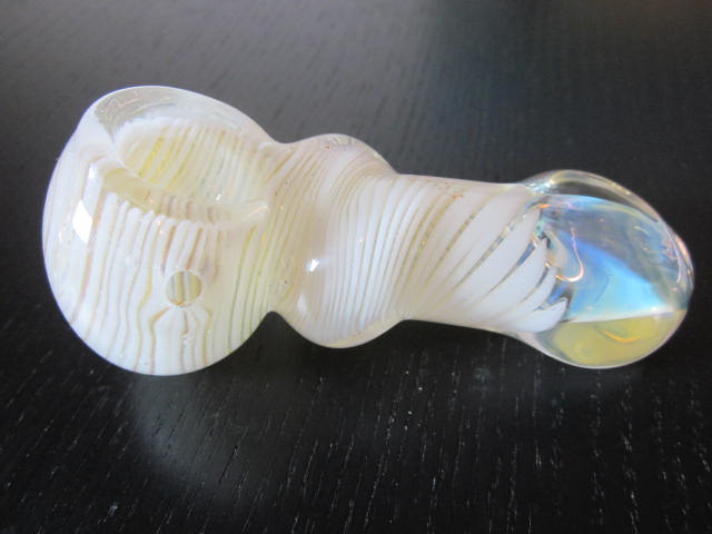 Hot Handcrafted Solid Glass Smoking Pipe For Weed And Hemp