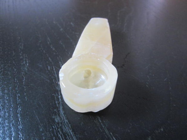 clear color mid size onyx smoking pipe